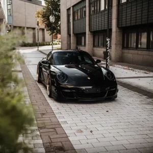 Porsche 911 — urbaani etuviisto, kiilto nostettu