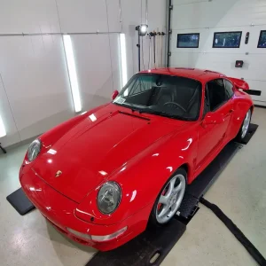 Porsche 993 Carrera S – kiillotettu, peilipinta